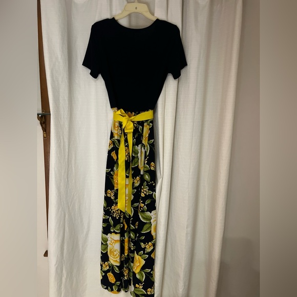 Source Unknown Dresses & Skirts - Navy Blue and Yellow Floral Dress